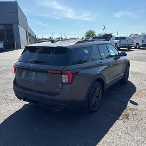 FORD EXPLORER ST - 8