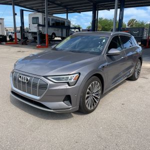 AUDI E-TRON QUATTRO PRESTIGE - 1