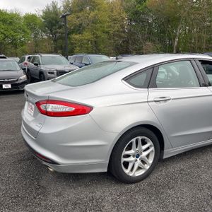 FORD FUSION SE - 9
