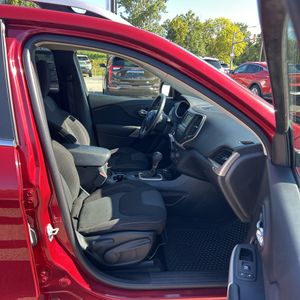 صورة مصغرة 33 لـ 2017 JEEP CHEROKEE LATITUDE
