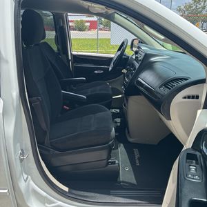 صورة مصغرة 32 لـ 2017 Dodge GRAND CARAVAN SE