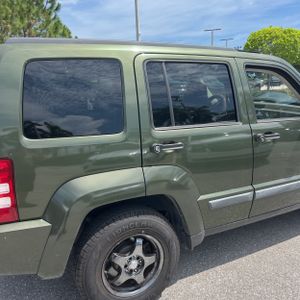 2009 JEEP LIBERTY SPORT 照片 9