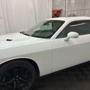 صورة 2 لـ 2018 Dodge CHALLENGER SXT