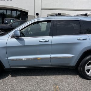 JEEP GRAND CHEROKEE LAREDO - 4