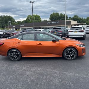 NISSAN SENTRA SR - 10