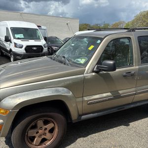 JEEP LIBERTY SPORT - 2