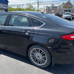 FORD FUSION SE - 6