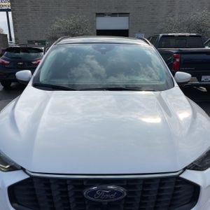 FORD ESCAPE PHEV - 9