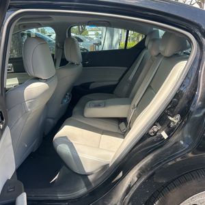 صورة مصغرة 33 لـ 2017 Acura ILX BASE