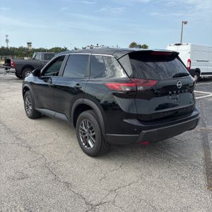 صورة 5 لـ 2025 Nissan ROGUE S