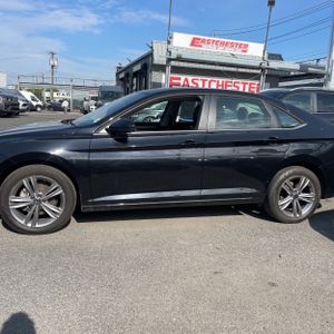 VOLKSWAGEN JETTA SE - 4