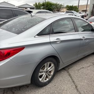 HYUNDAI SONATA GLS - 7