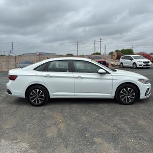 VOLKSWAGEN JETTA S - 10