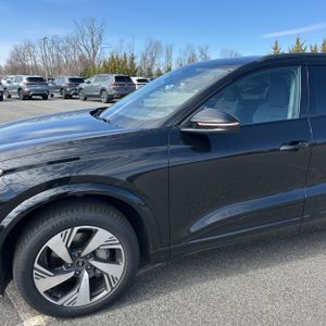 AUDI Q6 E-TRON PREMIUM PLUS QUATTRO - 2