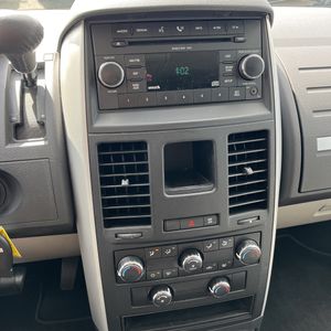 2009 Dodge GRAND CARAVAN SXT — миниатюра 37