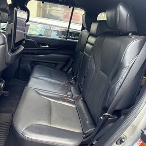 2023 Lexus LX 600 LUXURY thumbnail 30