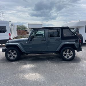 JEEP WRANGLER UNLIMITED SAHARA - 3