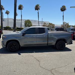 2019 Chevrolet SILVERADO 1500 RST — фото 3