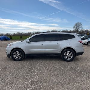 CHEVROLET TRAVERSE LT - 3