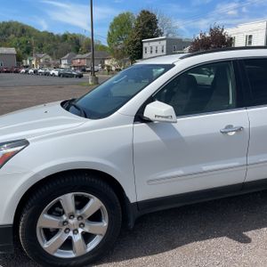 CHEVROLET TRAVERSE PREMIER - 2