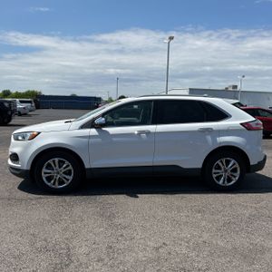 FORD EDGE SEL - 3