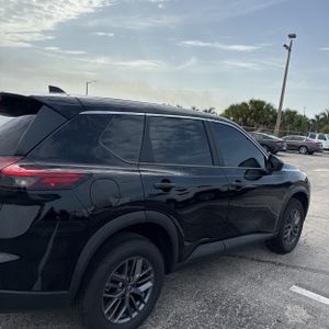 صورة 9 لـ 2025 Nissan ROGUE S