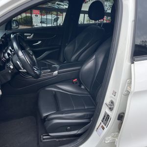 صورة مصغرة 32 لـ 2022 Mercedes-BENZ GLC