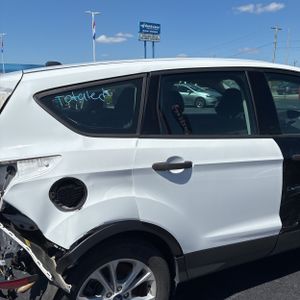 FORD ESCAPE S - 9