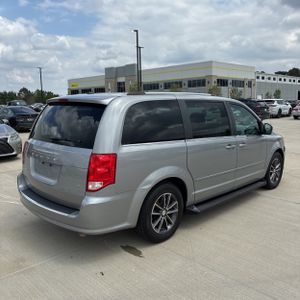 DODGE GRAND CARAVAN SXT - 8