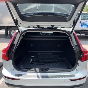 صورة مصغرة 42 لـ 2024 Volvo V60 CROSS COUNTRY B5 ULTIMATE