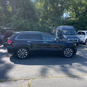 صورة 10 لـ 2018 JEEP GRAND CHEROKEE OVERLAND