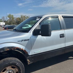 FORD F-150 XLT - 2