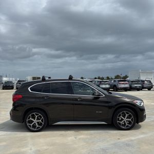 BMW X1 xDrive28i - 10