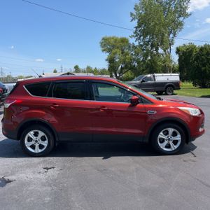 صورة 10 لـ 2015 FORD ESCAPE SE