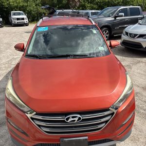 2017 Hyundai TUCSON LIMITED 照片 15