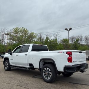 CHEVROLET SILVERADO - 3