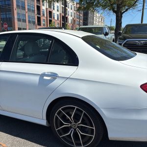 MERCEDES-BENZ E-CLASS - 6