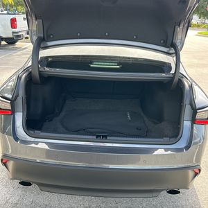 صورة مصغرة 42 لـ 2025 Lexus IS 300 BASE