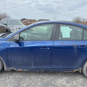 CHEVROLET CRUZE LS AUTO - 4