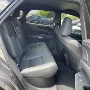 صورة مصغرة 35 لـ 2025 Lexus RX 350 BASE