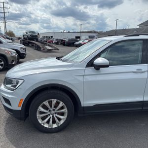 VOLKSWAGEN TIGUAN 2.0T S 4MOTION - 2