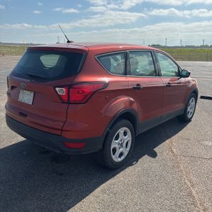 FORD ESCAPE S - 8