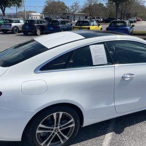 MERCEDES-BENZ E-CLASS - 9