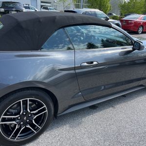 FORD MUSTANG GT PREMIUM - 9