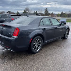 CHRYSLER 300 S - 8
