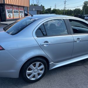 صورة 9 لـ 2014 Mitsubishi LANCER ES