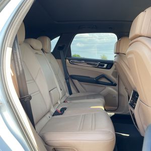 2019 Porsche CAYENNE S thumbnail 35