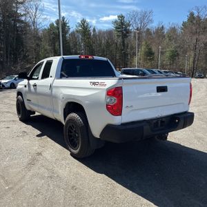 TOYOTA TUNDRA - 5