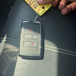 صورة مصغرة 55 لـ 2023 LAND Rover RANGE ROVER VELAR P250 R-DYNAMIC S