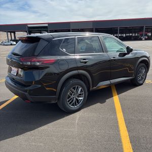 NISSAN ROGUE S INTELLIGENT AWD - 8